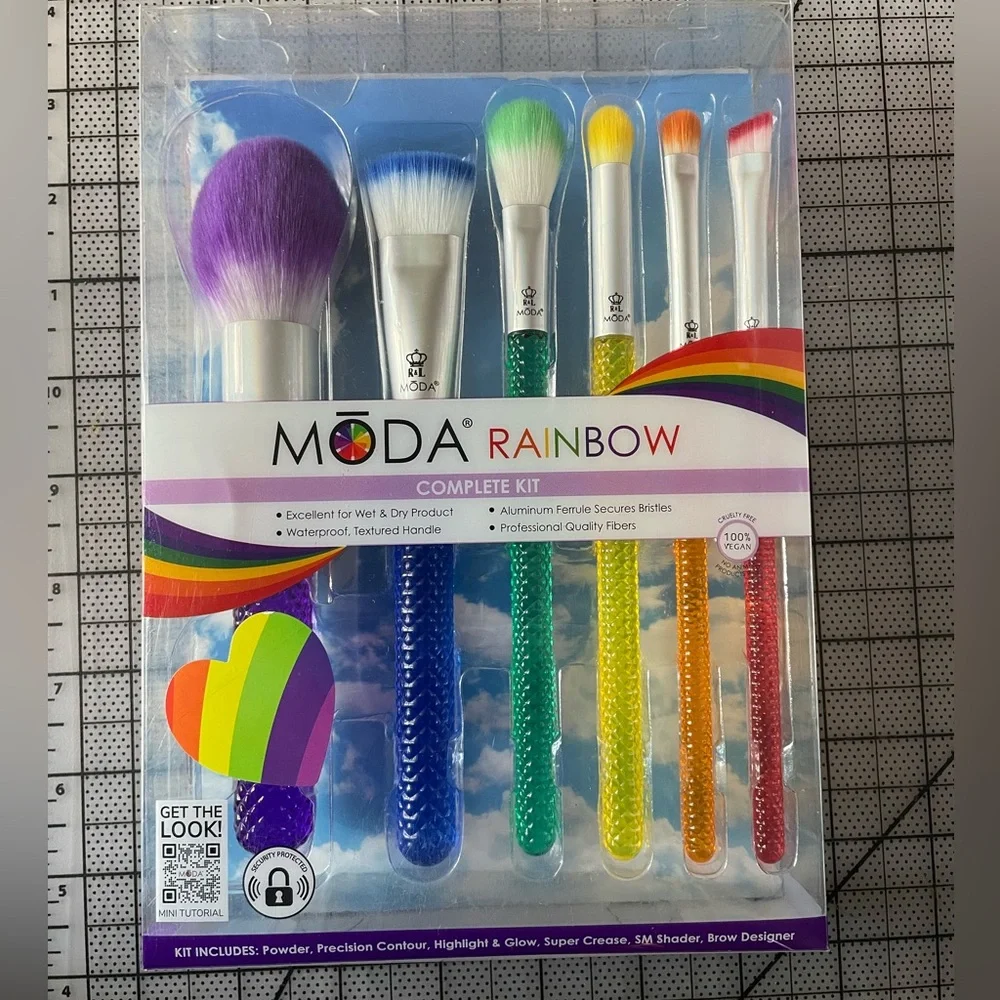 Moda Brush Rainbow Full Face 6pc Makeup Brush Kit NWT!